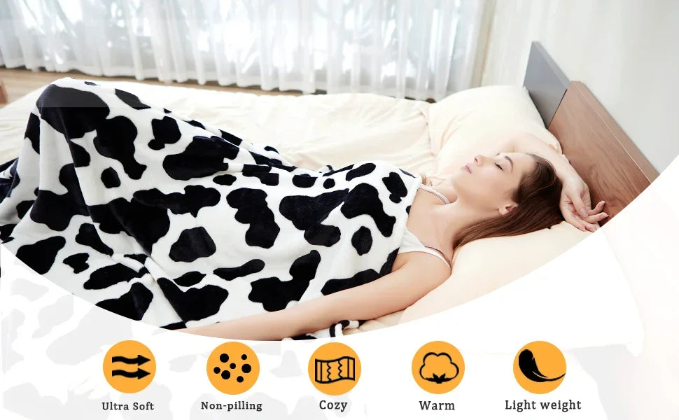 Cozy Cow Print Fleece Blanket – Soft Farmhouse Throw for Couch, Bed & Kids